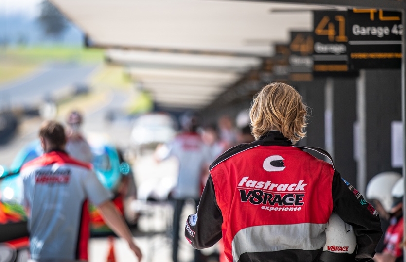 drive a v8 race car with fastrack experiences