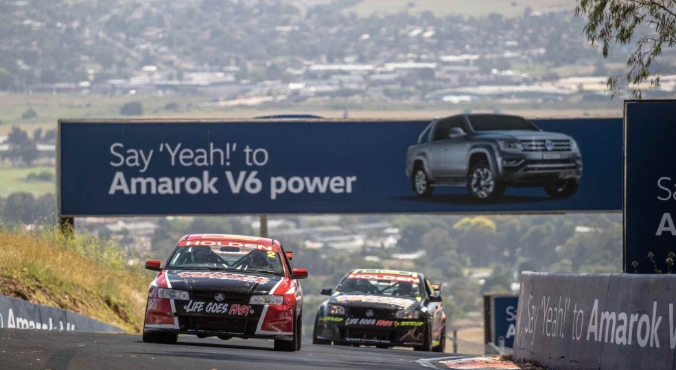 fastrack v8 race experience bathurst mount panorama